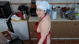 Delicious salmon. Cooking show. Mila naturist.