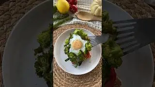 Завтрак с брокколи 🥦 #рецепт #рецепты #завтрак #завтракрецепт #завтракизяиц #брокколи #авокадо