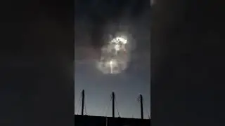 Ханты-Мансийский автономный округ, 4 мая 2023 года. В небе было снято довольно странное явление.