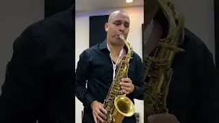 Sax in the city.. ya viste el video completo? #saxinthecity #ericmarienthal #cristianromero
