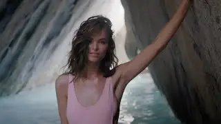 Get To Know SI Swimsuit Model Robin Holzken