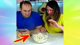 Funny situation with popcorn!Mom and Dad!😂😂😂 