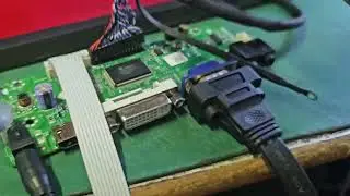 The lcd screen Enter in buring mode When LVDS cable no good contact.