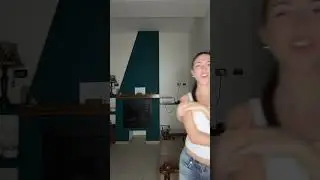 Sta iniziando a ballare in vista dell’estate, manca solo cristiano 😩💕