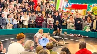 TEUFELSRAD Oktoberfest München 2024 / Damen Fahrt/ Wiesn - größtes Volksfest der Welt / Girls Ride 3