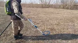 🤑Это ЛУЧШИЙ металлокоп с ПИРАТОМ. Нашел схрон траков. Очень много железа...