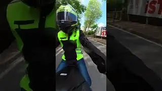 Nc 750 x Dct ile Sağına bakmadan karşıya geçen yayaya Dikkat ⛔️ 