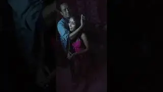 Pemandu karaoke pasrah