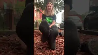 Public feet