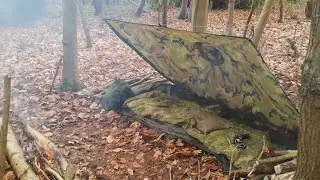 Poncho Camping in The Woods. Helikon Tex Poncho. Helikon Tex Swagman. Bushcraft Skills. [MOVIE]
