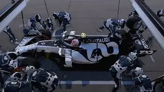 This is just the weirdest pit stop!!