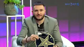 20 vite në karrierë dhe më në fund Bes Kallaku merr në studion e Why?Not yllin e …