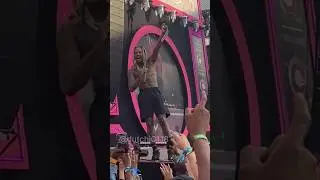 LIL DURK Makes Crowd Go INSANE After Altercation With A Fan And Performs KING VON ‘Crazy Story’ 😱🔥