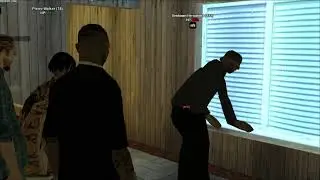 Twerk ama Mikaraun.