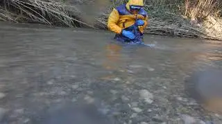 Exploring a really muddy river bank 6