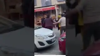 Sultangazi'de eşi ve çocuğunun önünde fırça sapıyla dövüldü! #sultangazi #gündem  #aydınlıkgazetesi