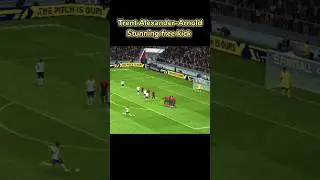 The goalkeeper has nothing to do.🥱 #efootball #pesmobile