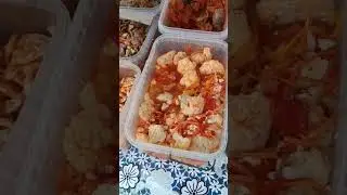 НА ЯРМАРКЕ ВО ВЛАДИВОСТОКЕ 