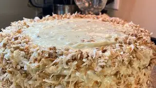 OLD SCHOOL ITALIAN CREAM CAKE 🍰 (FRIDAY NIGHT CAKE OF THE WEEK SEGMENT)