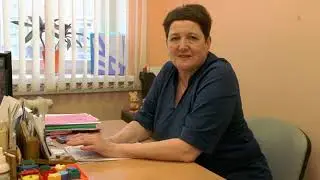 Детские ходунки, прыгунки, шезлонги, ниблеры - польза и вред. Рассказывает врач-невролог