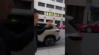 Spotting Teslas in London! 🇬🇧 (6 Teslas in 60 Seconds)