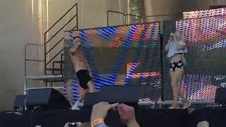 Die Antwoord - I Fink U Freeky Live 2017