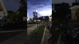 Крутой  байкер Юра уезжает в ночь под сверкание молний!