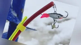 Зимняя рыбалка балансир и мормышка/река Ягорба/Декабрь