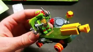 Opening a #TMNT not #LEGO Cheapskate with Raph set from Five Below