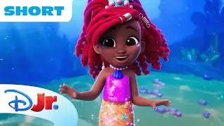 Disney Jr.’s Ariel Mermaid Tales Short #1 🧜🏾‍♀️ | Ariel's Tail | Shimmer Song ✨ | @disneyjr
