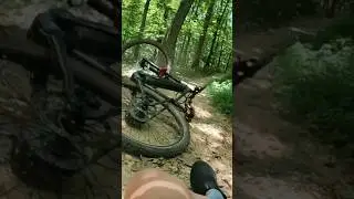 Loose dirt + eMTB =🔻