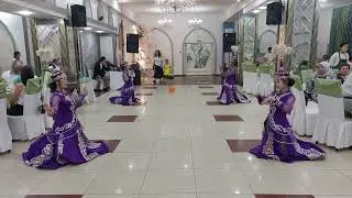Красивый казахский танец / Мерейтой 85 жас / ансамбль 