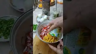 Салат с крабовыми палочками и кукурузой.#салаты