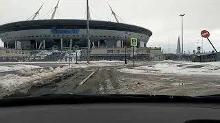 Летающая тарелка в Санкт-Петербурге - Газпром Арена.