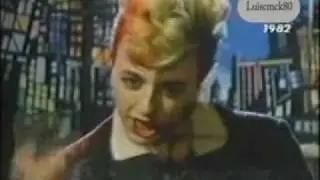 Stray Cats Strut  -  Stray Cats  (HQ Audio)