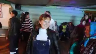 Марийские танцы сельских парней и девушек