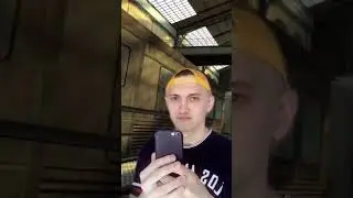 Какой-то борзый метрокоп их half-life 