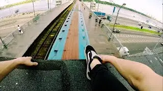 A ride on the roof of the metro train Сергей Форостенко на крыше метро