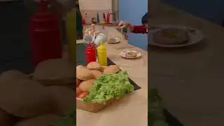 Bila ada member suka minta makanan..