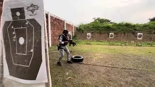 TACTICAL SHOOTING DEMONSTRATION GOOD SIDE BAD SIDE SHOOTING ON THE MOVE