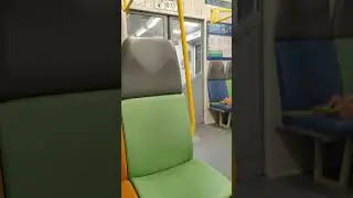 Дико колбасит тележку в ЭП2Д 0057.