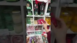 Соня из Франции собирает подарок сестре
