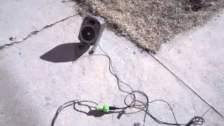 PAM8403 mini 3w 5v amplifier - Solar powered test