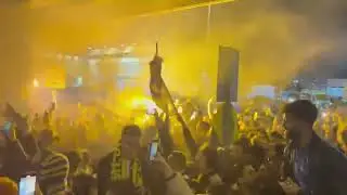 Fenerbahçeli taraftarlar kavgalı maç sonu toplandı