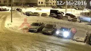 ДТП во дворе на ул. Панина. 16.12.16
