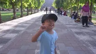 Jalan - Jalan dan Makan di Lapangan Renon... Let's Goooo..!!!