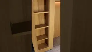 Hamiltoun мебель, гардероб из шпона дуба, поворотно-сдвижной механизм для фасадов.