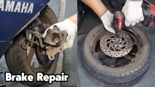 Replacing Yamaha Freego S 125 Motorcycle Brake Discs and Pads. motorcycle maintenance