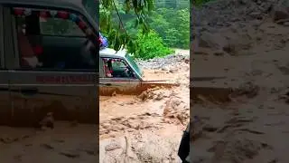 murkha driver hoina timi haru haw#short#viral#shorts#mudrain#car accident #indian