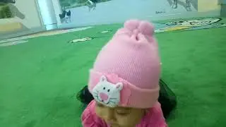 Menikmati Wahana permainan di bandara sis al jufri part #3 || nyantai sambil makan puding